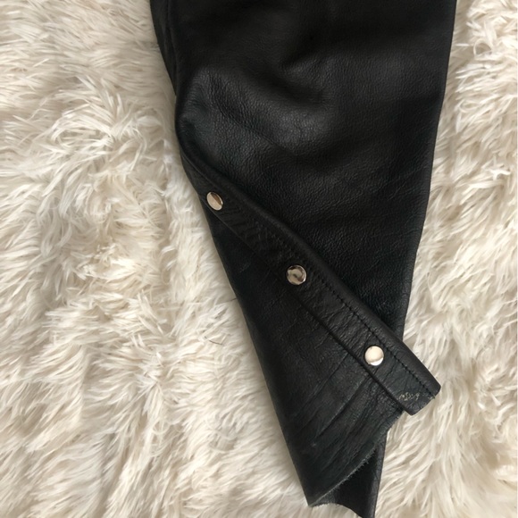 INTERSTATE LEATHER WOMEN'S SIZE Medium BLACK LEATHER CHAPS - Picture 7 of 9